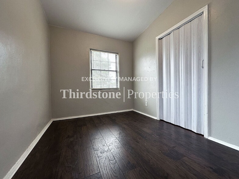 Building Photo - 1803 Wofford Ave