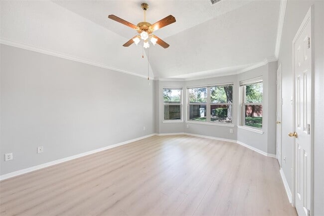 Building Photo - 2618 Parkbriar Ln