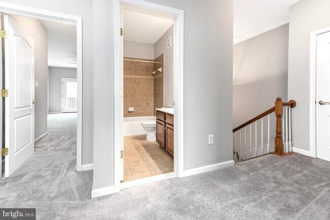 Building Photo - 22722 Beacon Crest Terrace