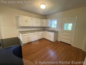 Building Photo - 42-44 Wilson Ave