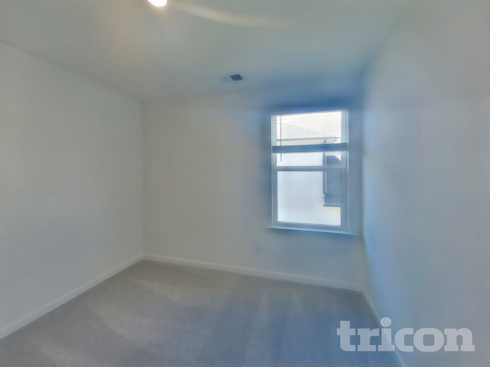 Building Photo - 1943 Logan Ln