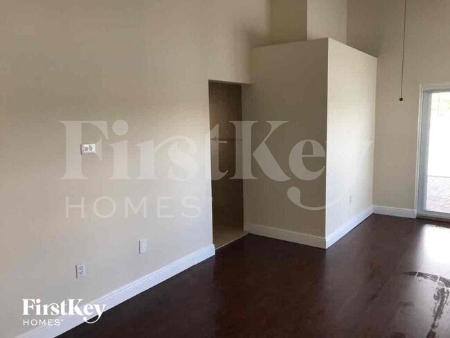 Building Photo - 12721 SW 20th St