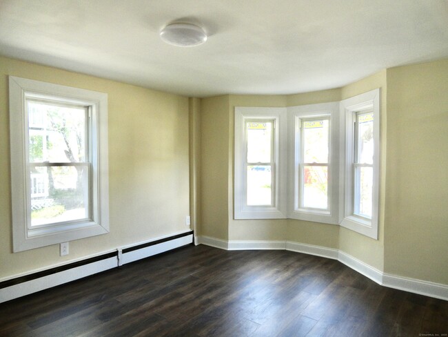 Building Photo - 280 Park Ave