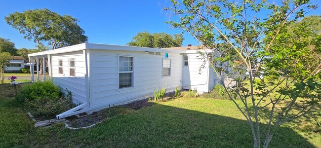 Building Photo - M1715 Pebble Beach Ln (VO/M10)