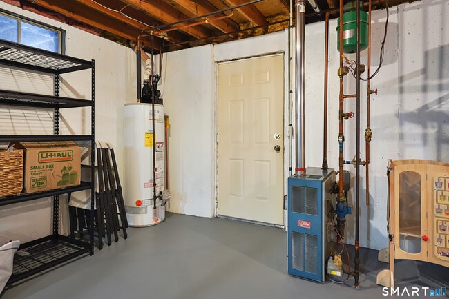 Building Photo - 84 Brookside Cir