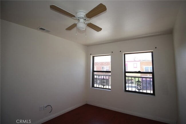 Building Photo - 7914 Seville Ave