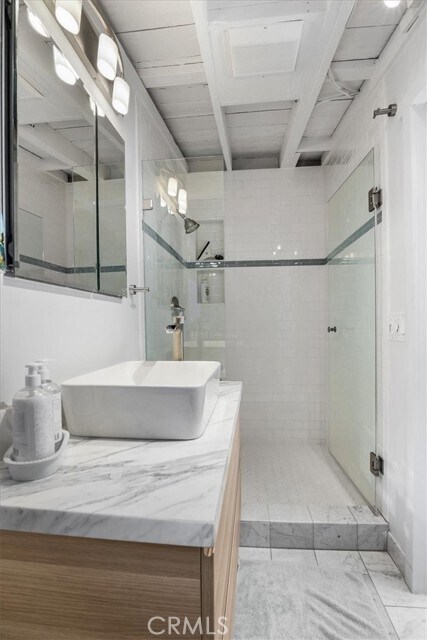 Building Photo - 1511 Bluebird Canyon Dr