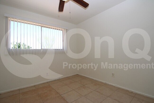 Building Photo - 518 W 14th St