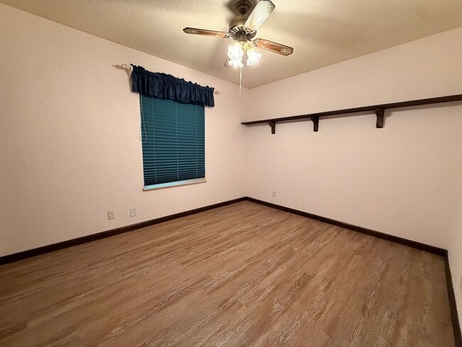 Building Photo - Spacious 3/3 on Nearly 2 Acres with Exceptional Storage and No HOA