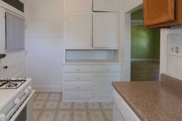 Building Photo - 4216 N Clark St