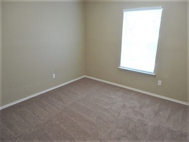 Building Photo - 10236 Westward Dr