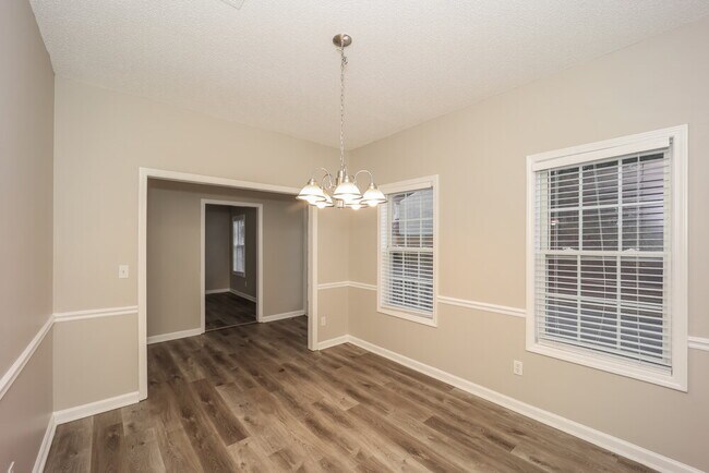 Building Photo - 8144 Green Garden Dr