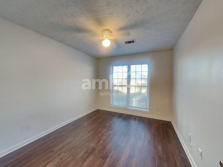 Building Photo - 951 Garden Oak Ct