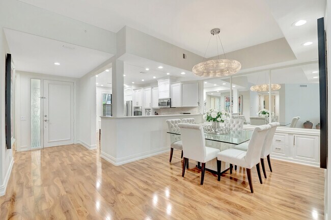 Building Photo - 17565 Ashbourne Ln