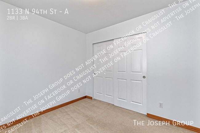 Building Photo - 1133 N 94th St