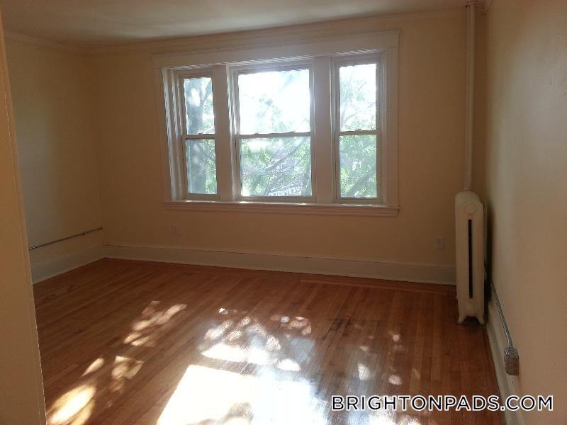 Building Photo - 1615 Commonwealth Ave