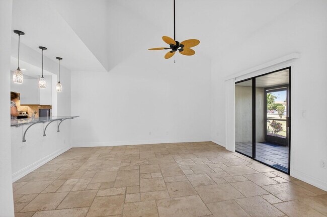 Building Photo - 10253 Riverbend Terrace