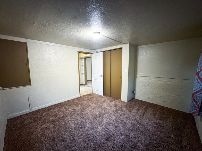 Building Photo - 905 Palo Duro Ave NW
