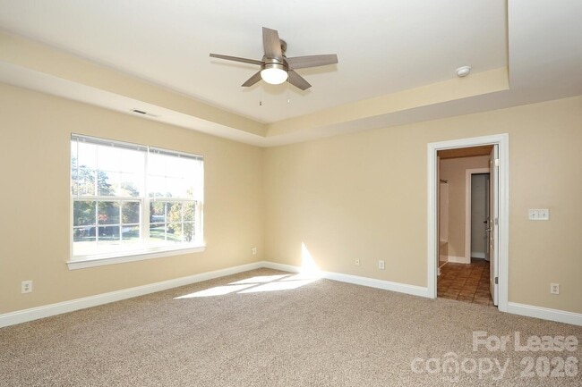 Building Photo - 10122 Victoria Blake Dr