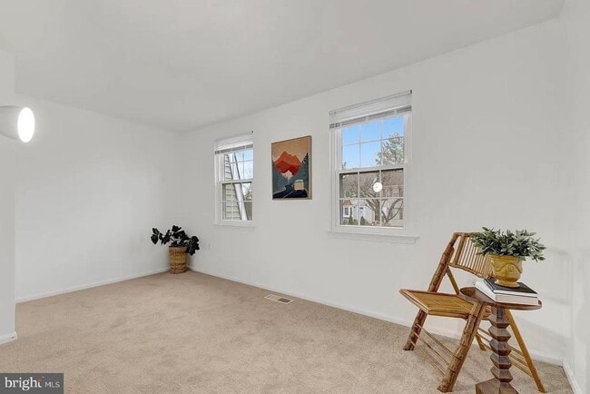 Building Photo - 37 Alden Ct