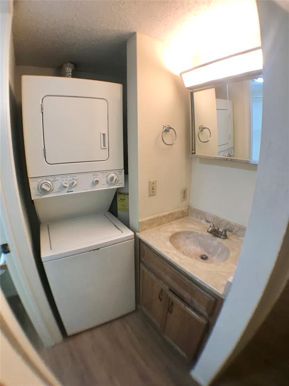 Building Photo - 4409 W Guadalupe St