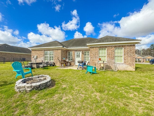 Building Photo - 112 Tuscany Trail