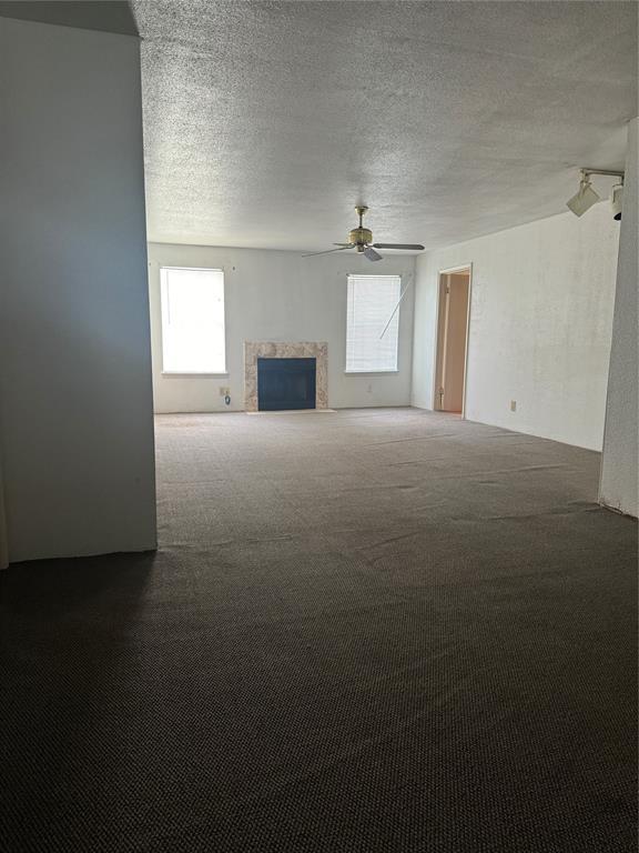 Building Photo - 9700 Leawood Blvd