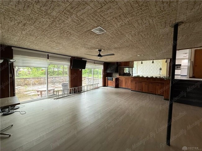 Building Photo - 3776 Dorset Dr