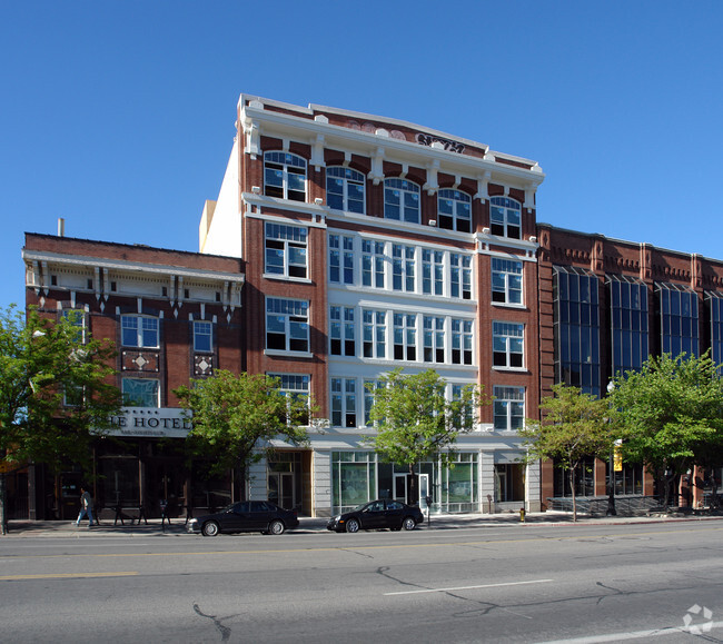 Building Photo - Patrick Lofts