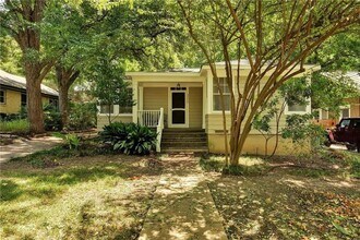 Building Photo - 3213 Hampton Rd