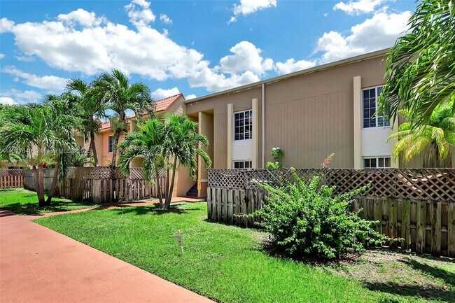 Building Photo - 5000 NW 79th Ave