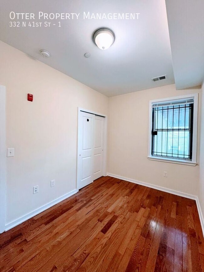 Building Photo - 332 N 41st St