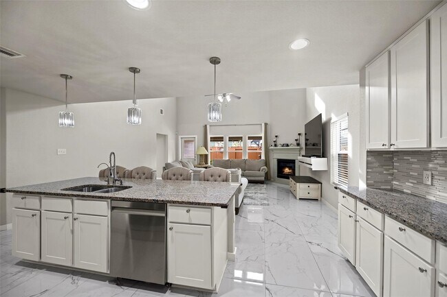 Building Photo - 2110 Artic Loon Dr