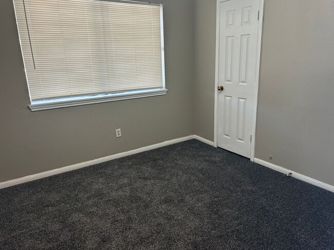 Building Photo - 7101 Premont Dr