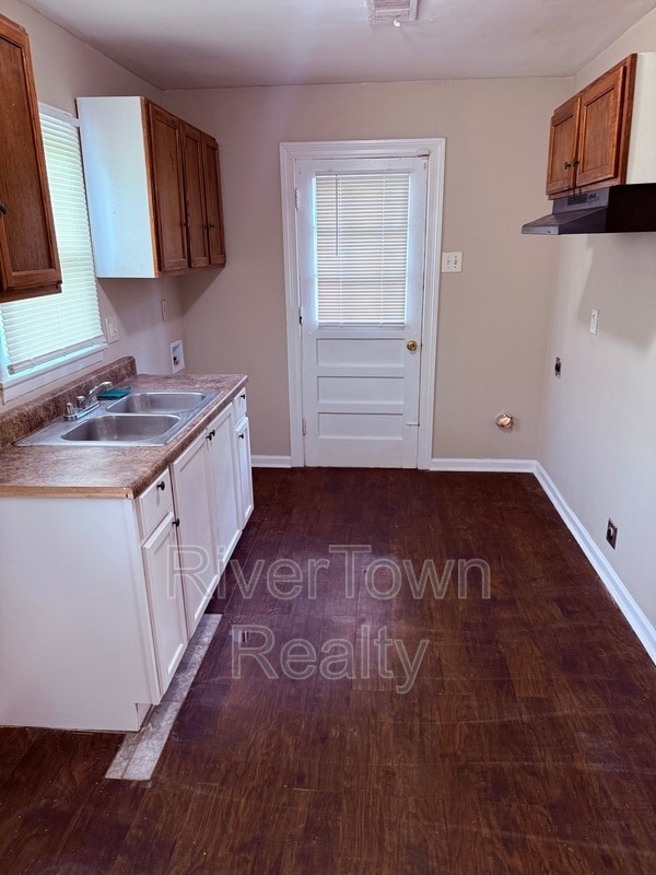 Building Photo - 3530 Venable Rd
