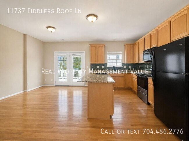 Building Photo - 11737 Fiddlers Roof Ln