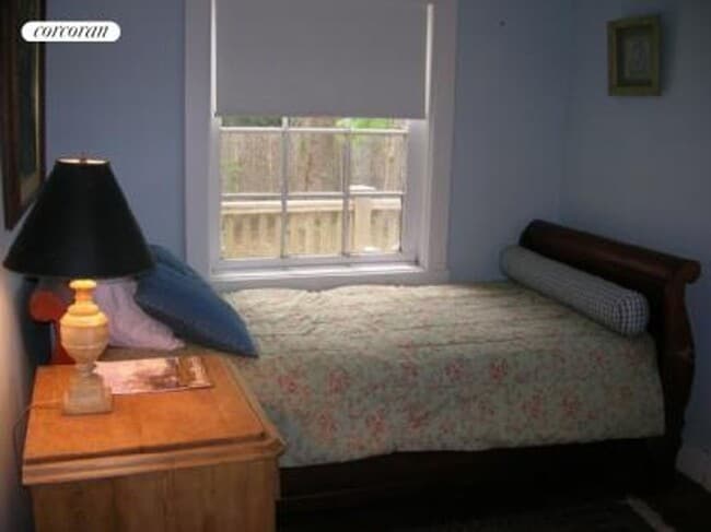 Building Photo - 101 Pantigo Rd