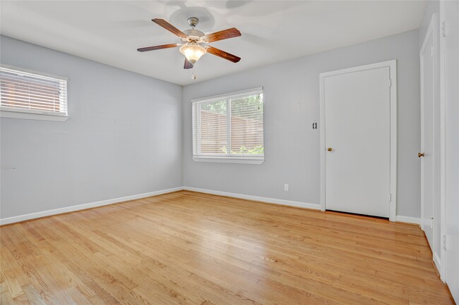 Building Photo - 3617 Murworth Dr