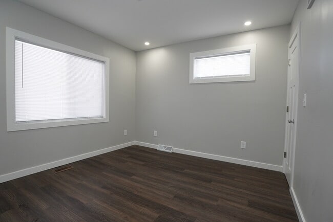 Building Photo - 1258 Miner St