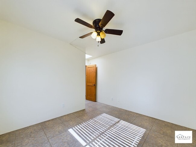 Building Photo - Single Level, Single Family Home Available Now!