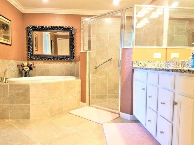 Building Photo - 5844 Wake Forest Run