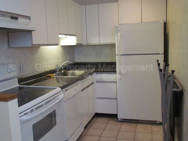 Building Photo - 2024 Spring Garden St