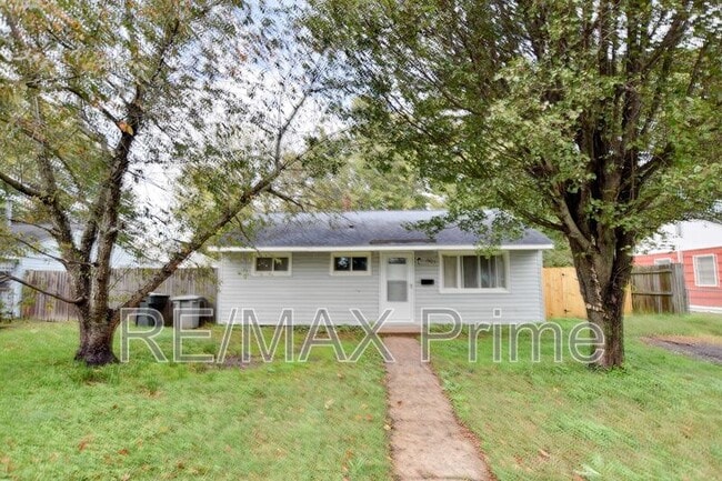 Building Photo - 1923 Bancroft Dr