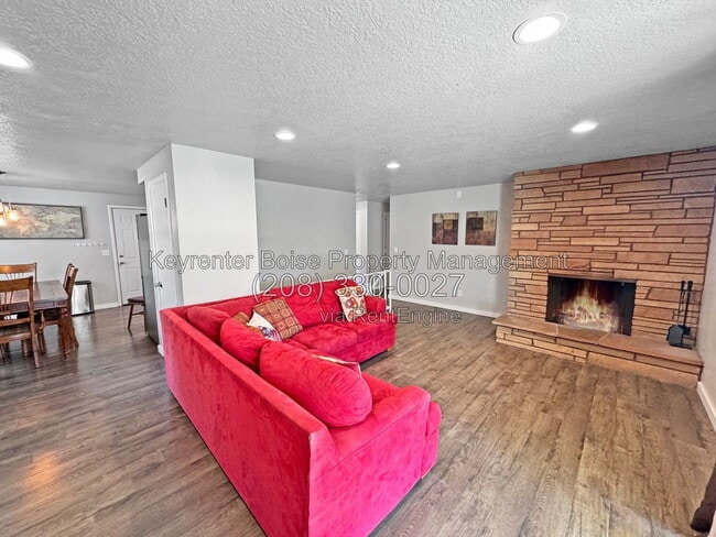 Building Photo - 5603 Centerbrook Dr