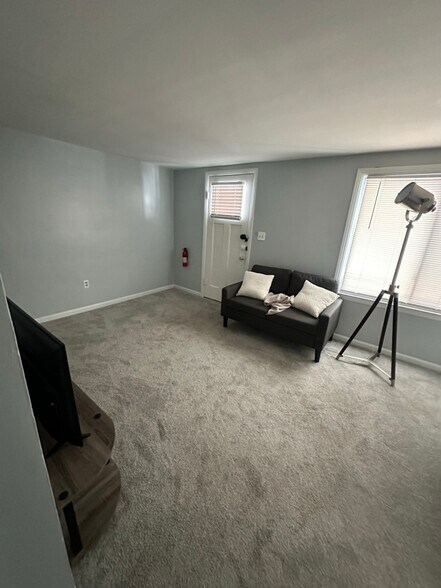 Building Photo - 2340 Electric St