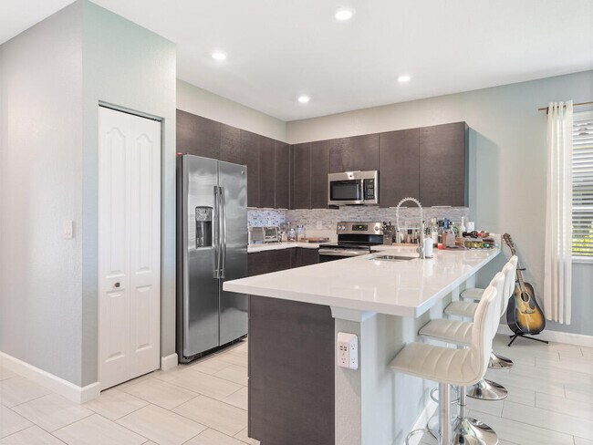 Building Photo - 1786 Berkshire Cir SW