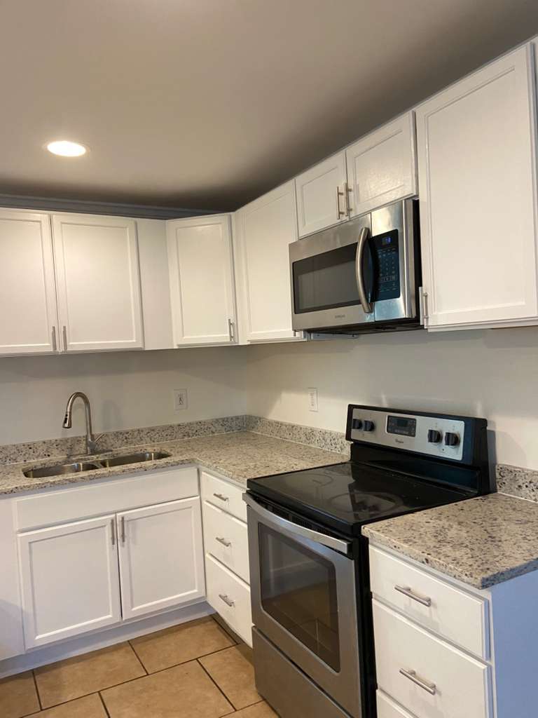 Building Photo - 1308 Woodfall Dr