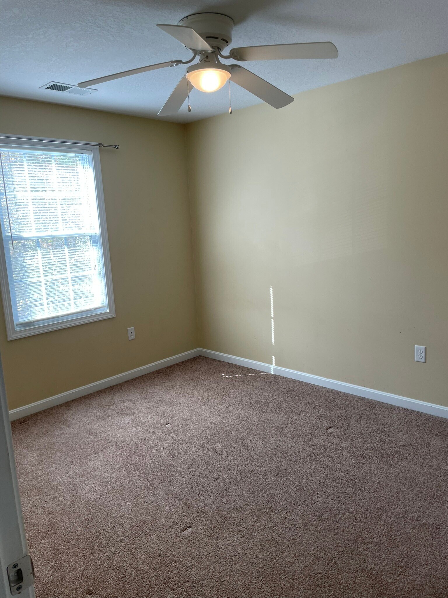 Bedroom 2 - 2020 Palmer Rd