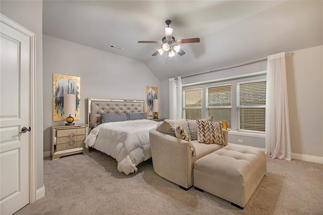 Building Photo - 5116 Prospect St