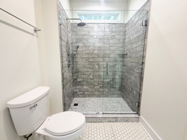 Building Photo - 208 Allison Way